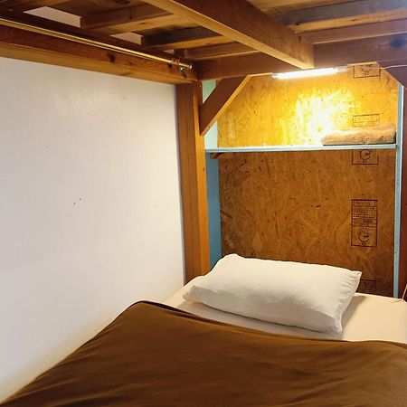Holiday House Ryukyu-An "Music Hostel" Yomitan Ngoại thất bức ảnh