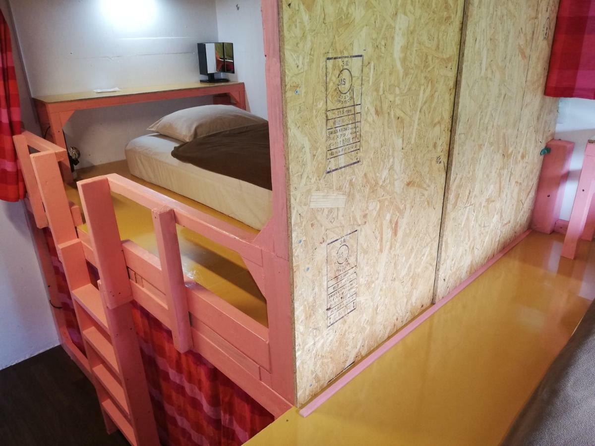 Holiday House Ryukyu-An "Music Hostel" Yomitan Ngoại thất bức ảnh